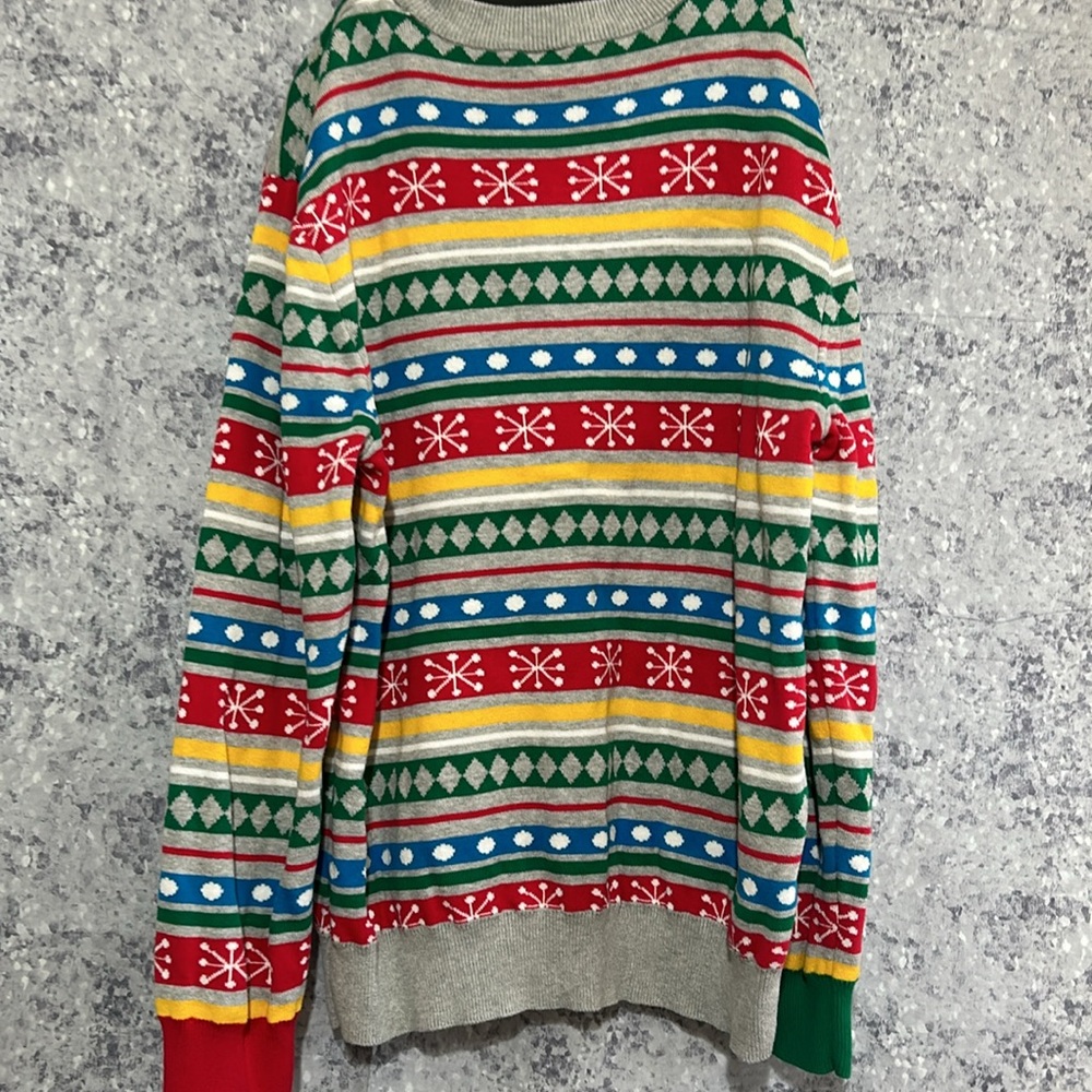 Disney parks Christmas sweater with a big Mickey - Picture 4 of 9